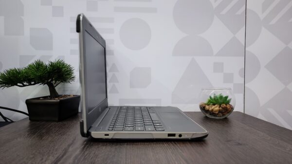 HP STREAM 11 PRO G5 - Intel Inside - 4GB de RAM - 128GB de almacenamiento compartido - Imagen 5