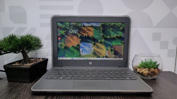 HP STREAM 11 PRO G5 - Intel Inside - 4GB de RAM - 128GB de almacenamiento compartido