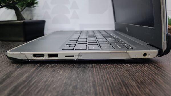 HP STREAM 11 PRO G5 - Intel Inside - 4GB de RAM - 128GB de almacenamiento compartido - Imagen 4